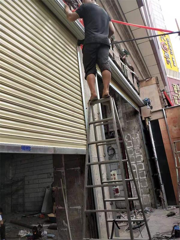 空降门