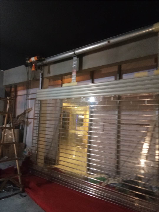 电动水晶卷闸门