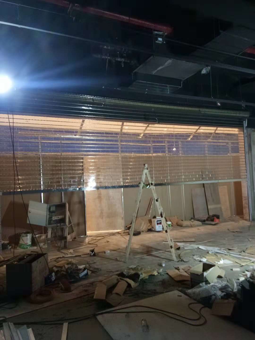 空降门