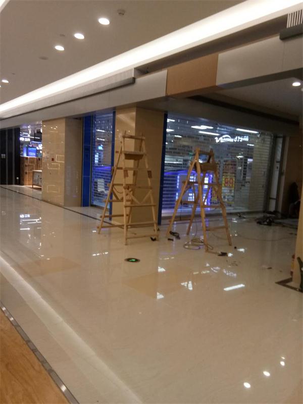 空降门