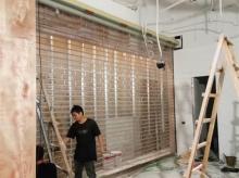    水晶卷闸门案例