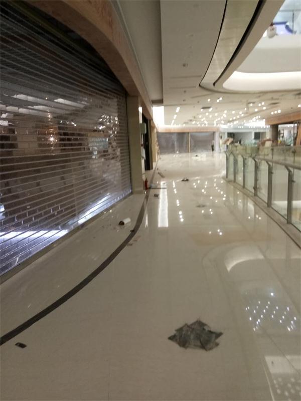 商铺水晶卷闸门案例